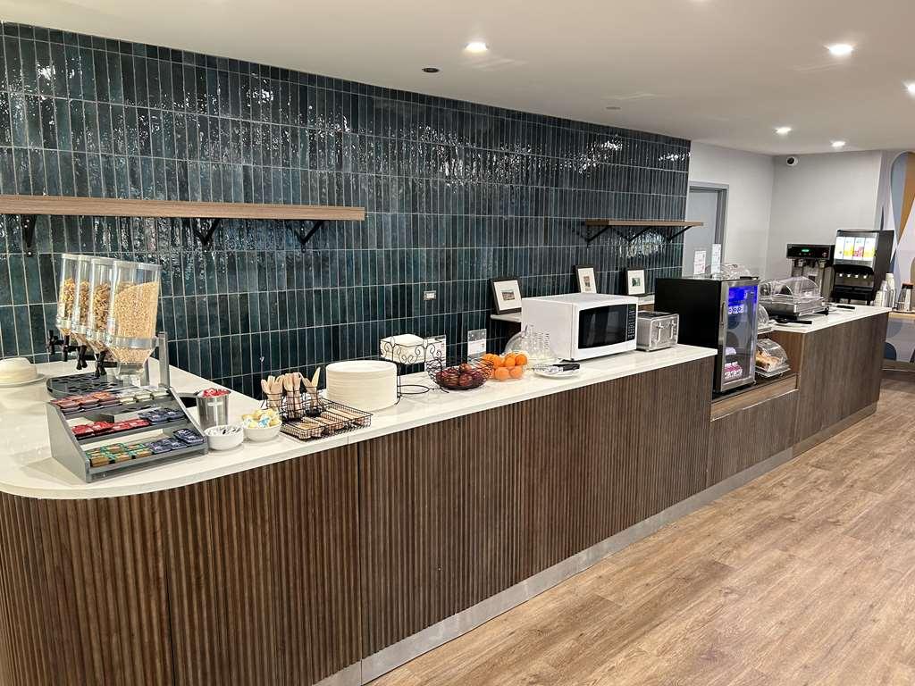 Superior Shores Hotel, BW Signature Collection خليج ثندر المطعم الصورة